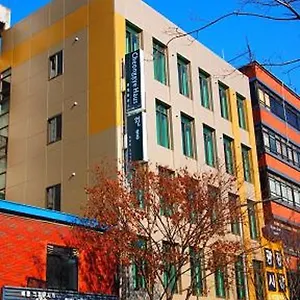 Cheonggye Haus Hostal