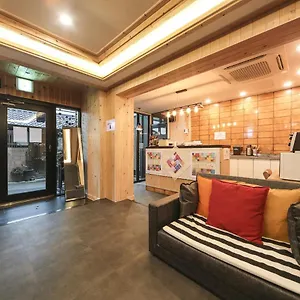 Insadong R Hostal